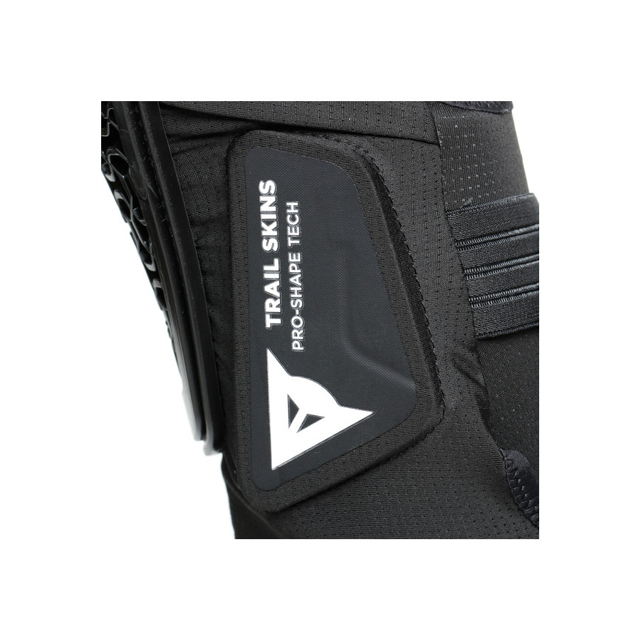 DAINESE TRAIL SKINS PRO KNEE GUARDS BLACK