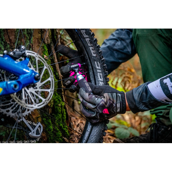 Muc-Off MTB Inflator Kit