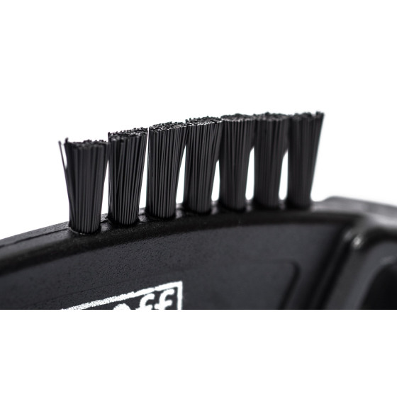 Muc-Off Claw Brush