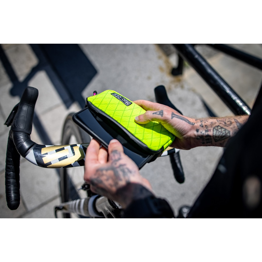 Muc-Off Rainproof Essentials Case - Hi Vis