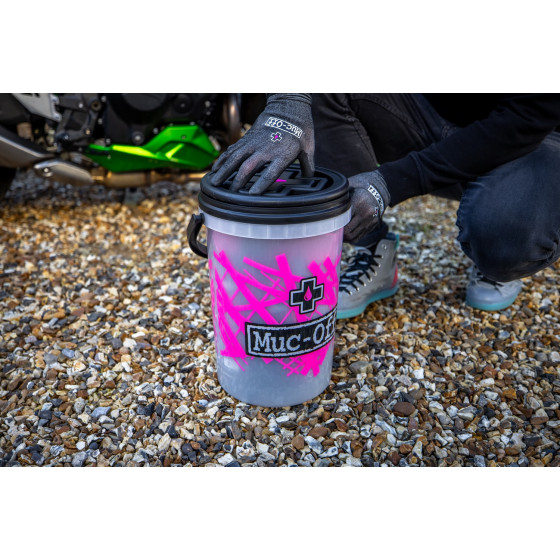 Muc-Off Powersports Dirt Bucket Kit