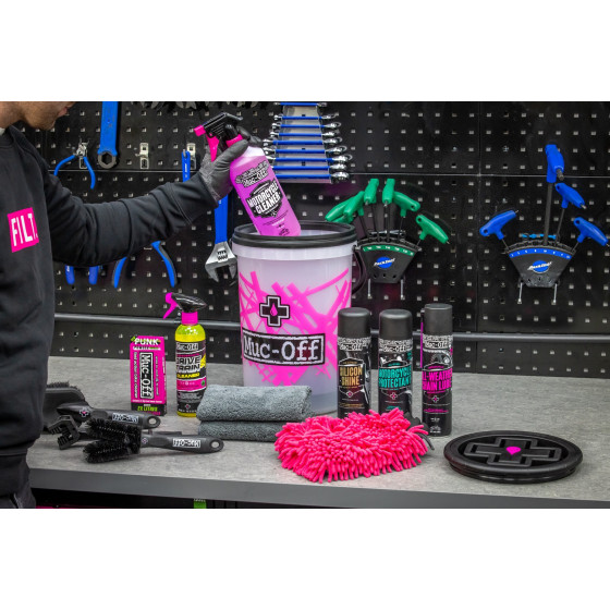 Muc-Off Powersports Dirt Bucket Kit