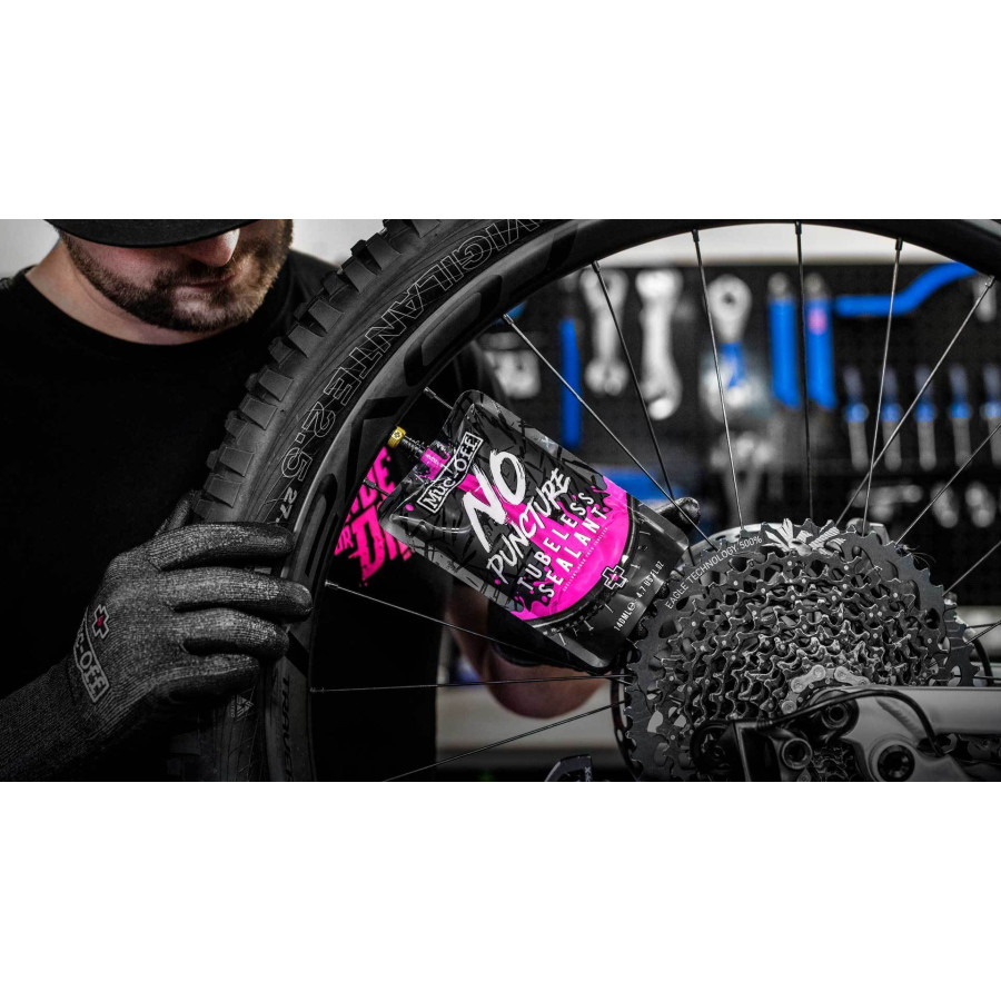 Muc-Off No Puncture Hassle Tubeless Sealant 1L