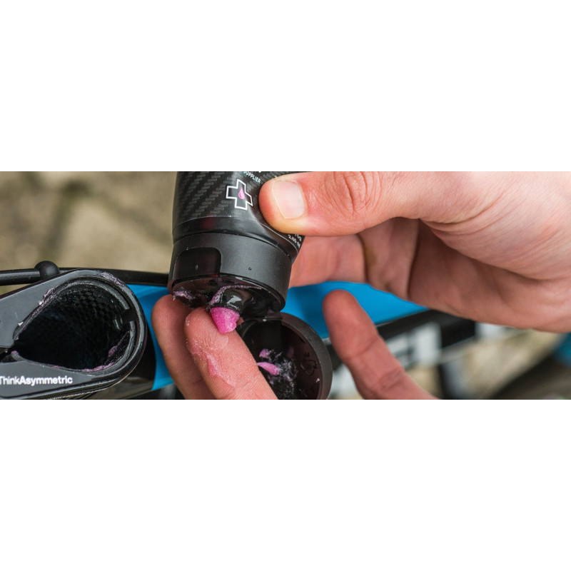 Muc-Off Carbon Gripper 75g  Muc-Off Carbon Gripper 75g