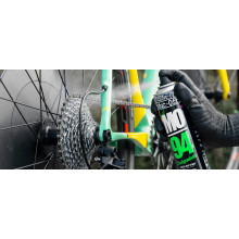 Muc-Off Wash, Protect and Lube Kit (Wet Lube version) 