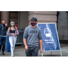 Muc-Off Reuseable Face Mask BOLT - L