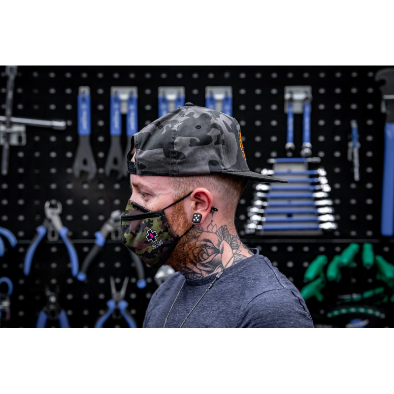 Muc-Off Reuseable Face Mask WOODLAND CAMO - L 