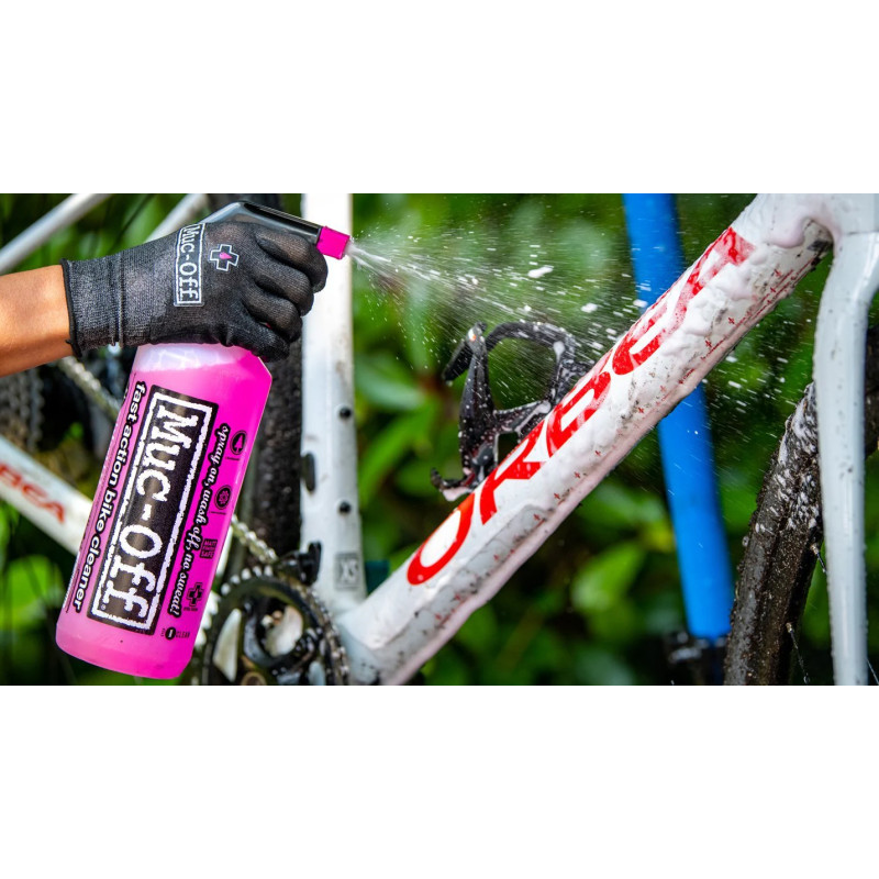 Muc-Off Wash, Protect and Lube Kit (Wet Lube version) 