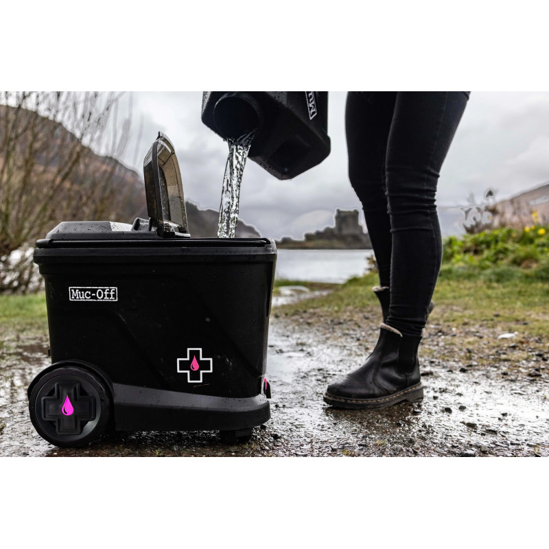 Muc-Off Mobile Pressure Washer & 1L Bicycle Cleaner