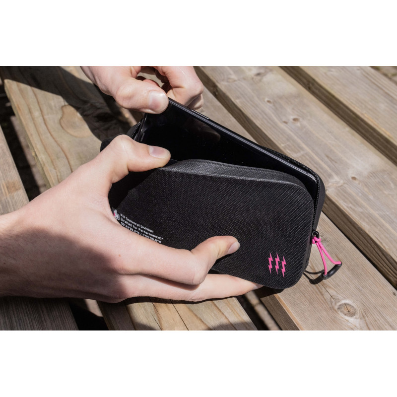 Muc-Off Waterproof Essentials Case - Black
